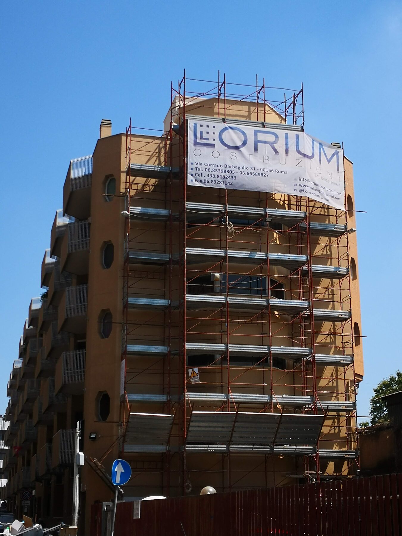 Edificio via Leopoldo Serra, Roma